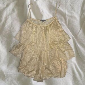 VintageCharlotte Russe Champagne Gold Glitter Tiered Ruffle Cami Top Y2K Party M